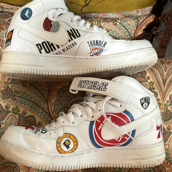 Supreme Nike Air Force 1 - Picture 9 of 10